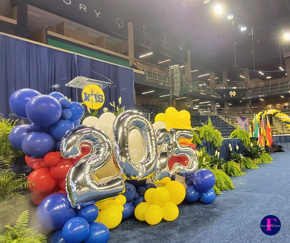 Graduation decorations: silver 