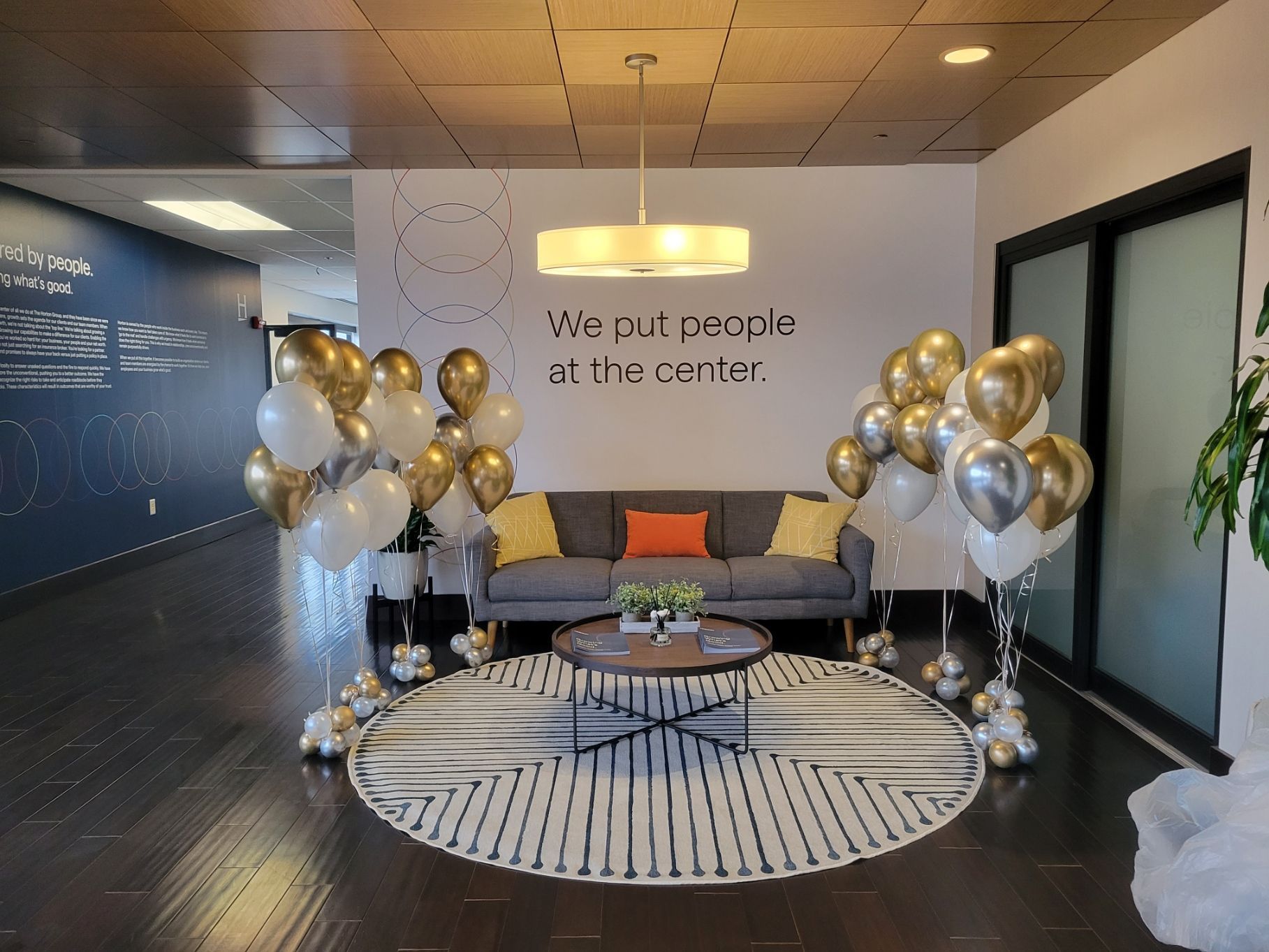 helium balloon bouquets gold silver white