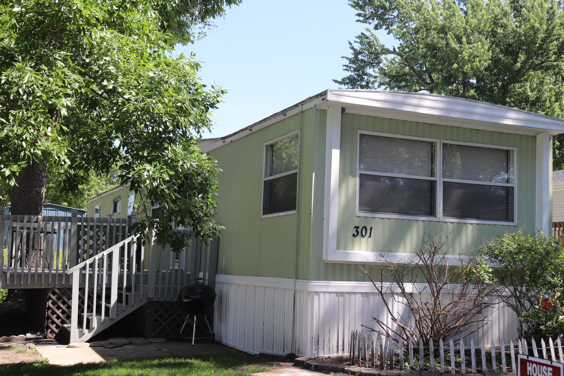 2127 Waterfront Drive