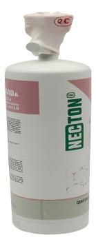 Botella NECTON blanca con etiqueta rosa y sello de control de calidad en la parte superior.