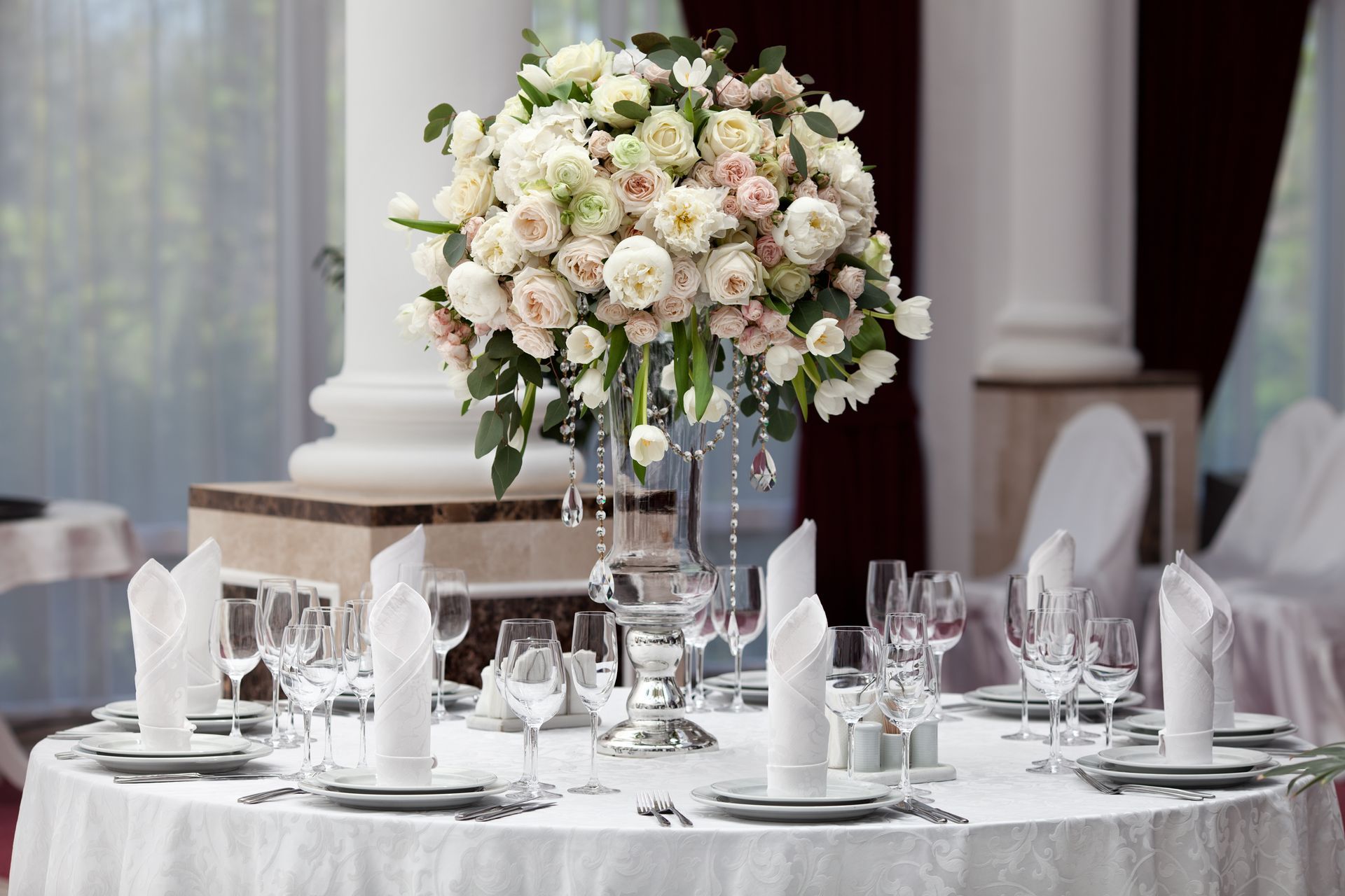 Elegant dining table set