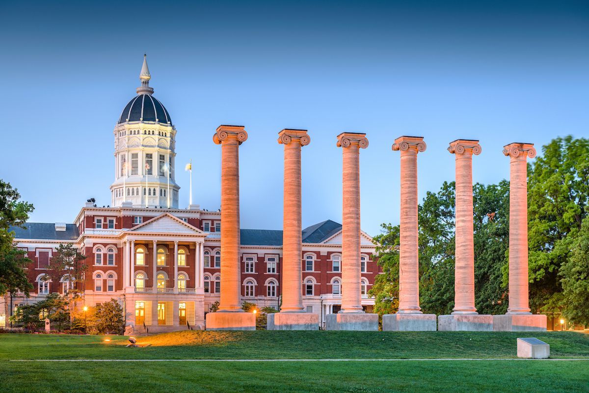 The Lofts of Columbia Has the Perfect Downtown Apartments for Mizzou Students in Columbia, MO.