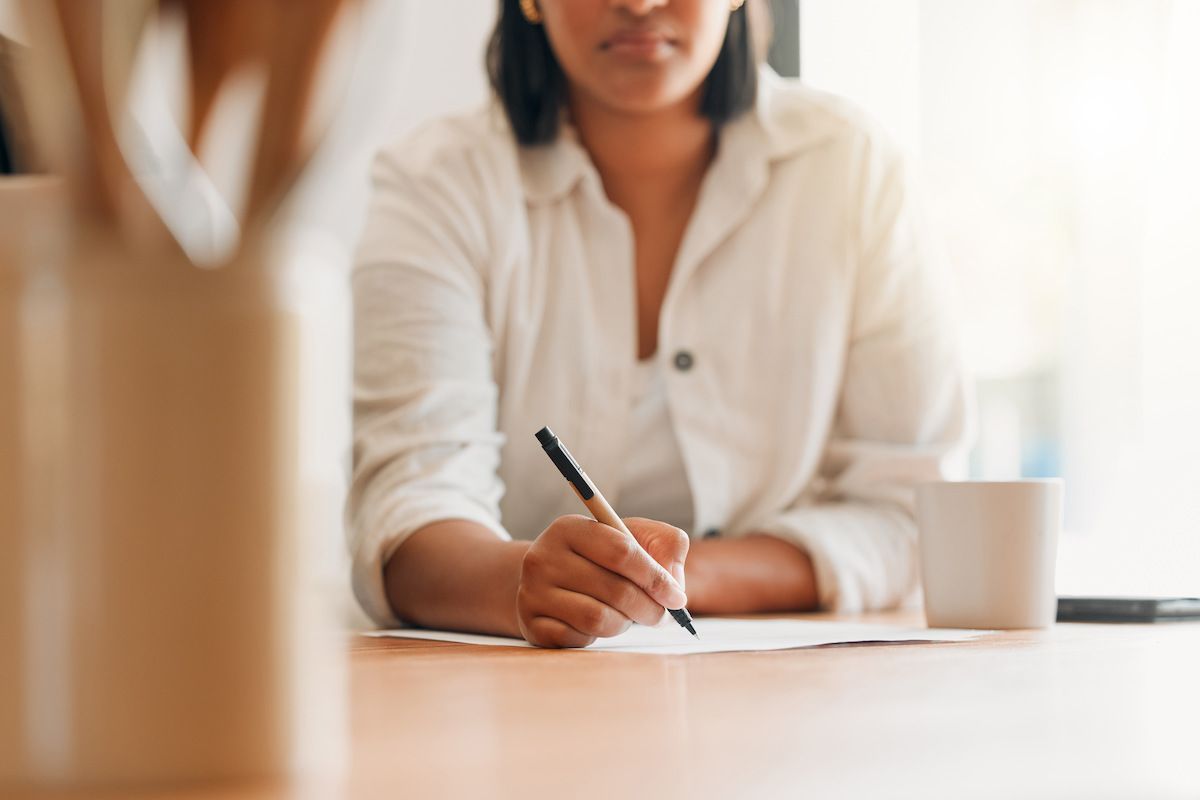 Writing Down Questions Before Apartment Hunting? The Lofts of Columbia Has a Guide for Students.
