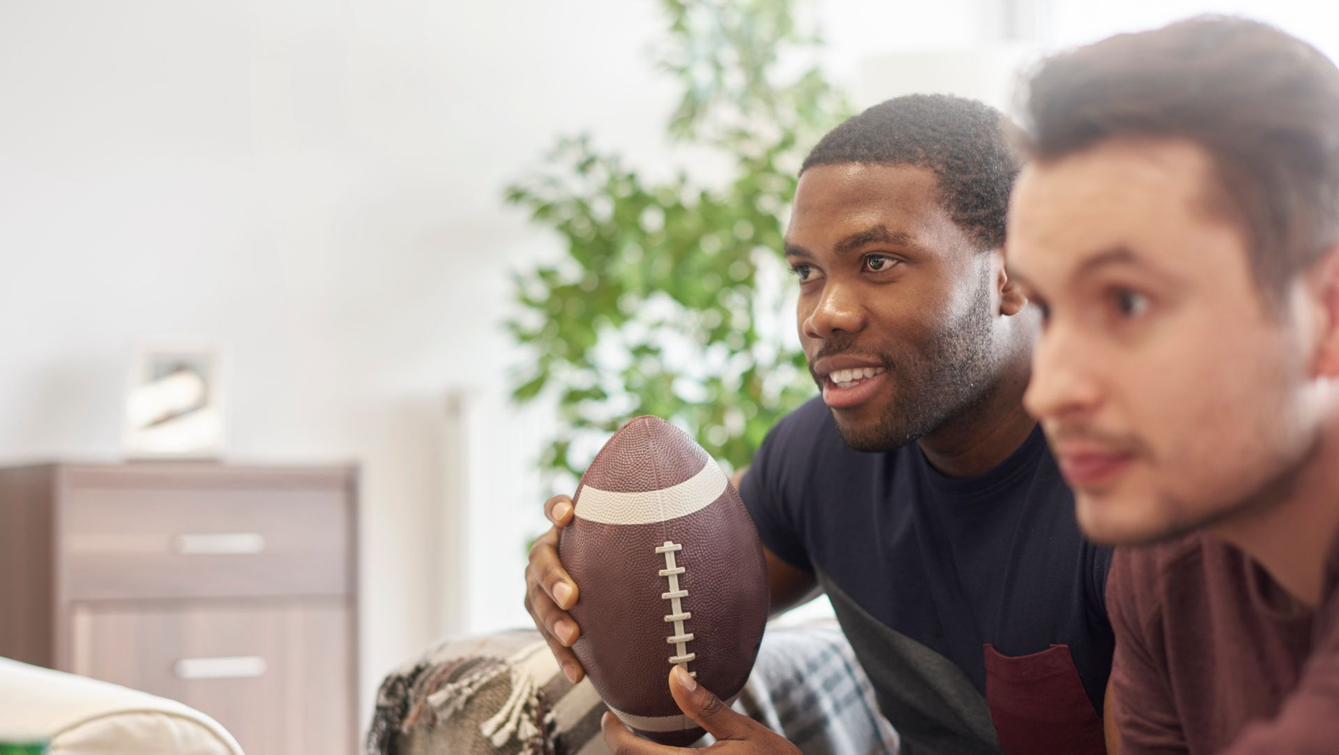 Host an Awesome Football Watch Party While Living With The Lofts of Columbia.