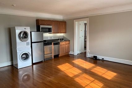 Upgrade to an Apartment Like The Manor House in Columbia, MO With a Washer & Dryer Hookup.