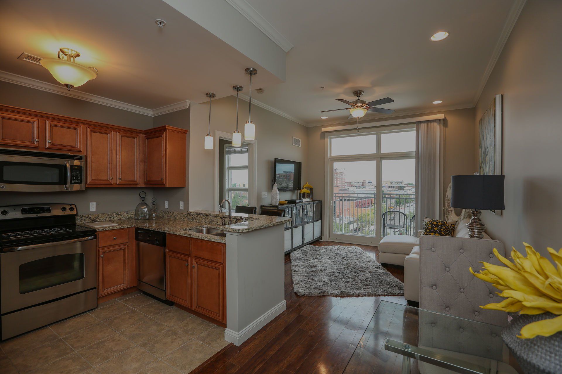 Cook in a Beautiful Apartment From The Lofts of Columbia! Apply as a Student or Young Professional.