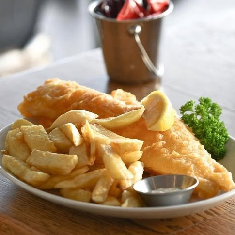 A plate of fish and chips 