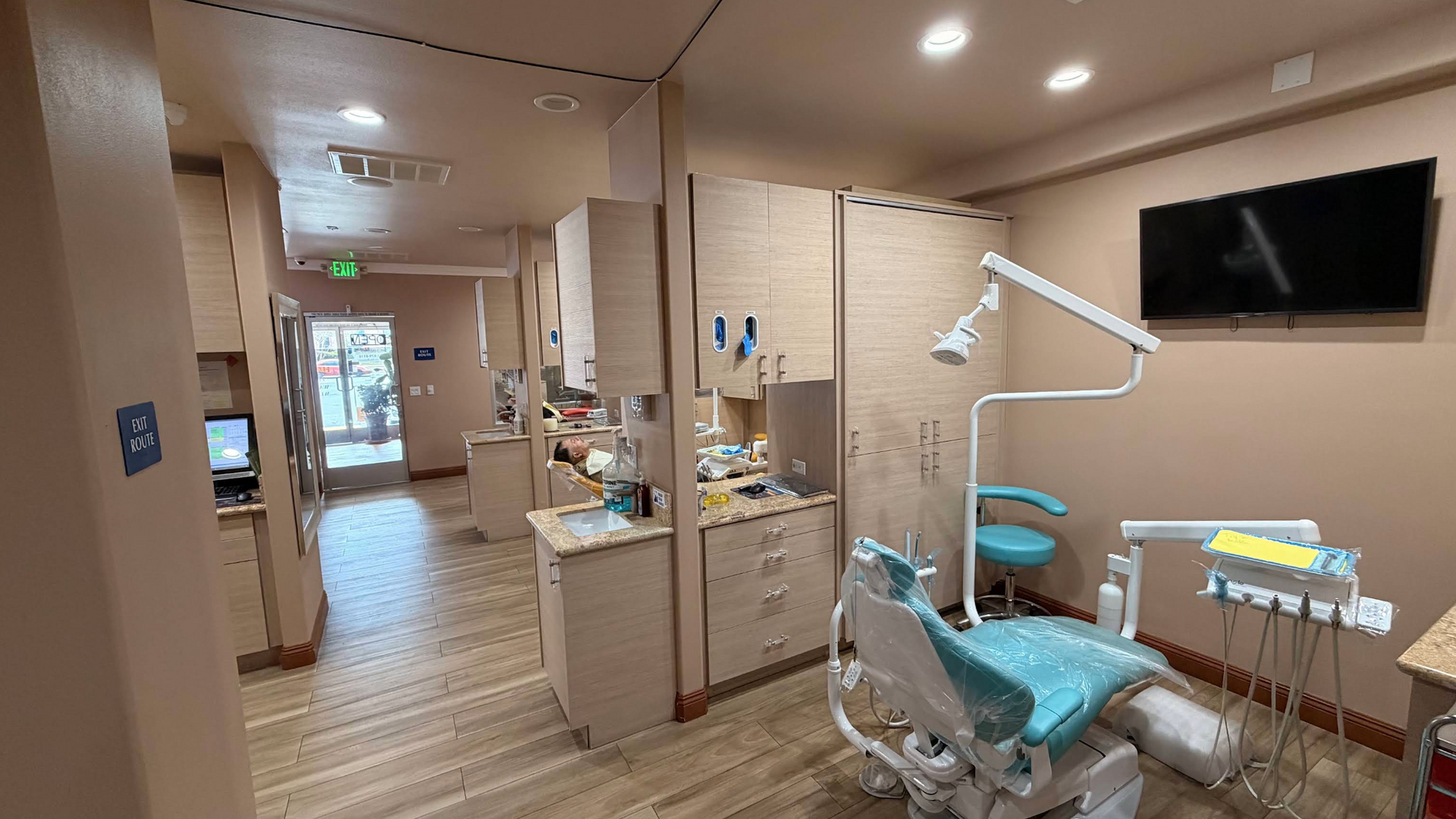 World Smiles Dental Office