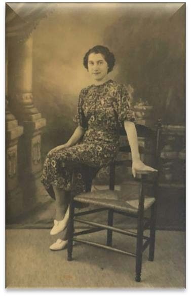 Foto van Rebekka Wagenaar; geboren in Amsterdam op 13 mei 1914 en oprichtster van de Stichting Rebekka Grunwald-Wagenaar (SRGW).