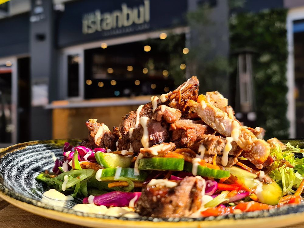 Turkish Salad With Istanbul Restaurant Background — Turkish Restaurant In Greenway, ACT