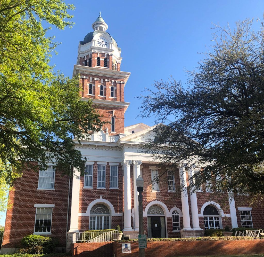 Lowndes County Court House