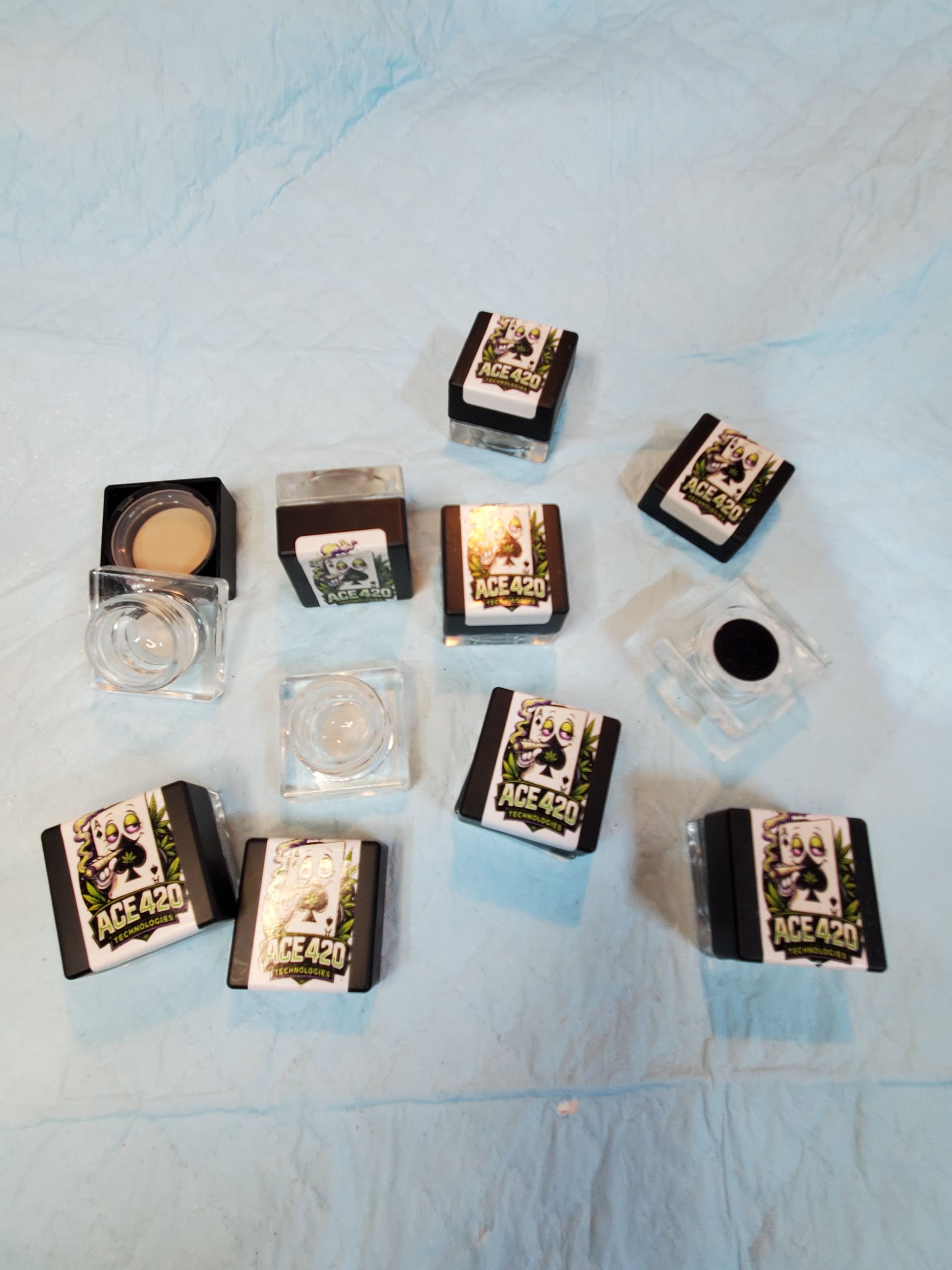 Containers to hold wax or shatter