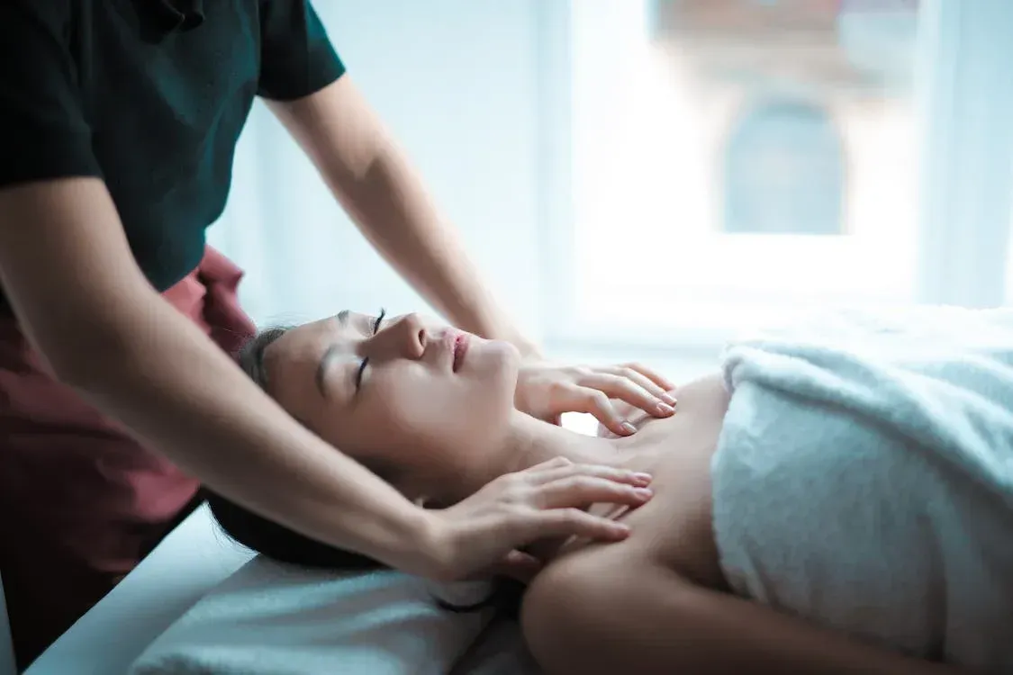 Top Health Benefits of Regular Massage Therapy