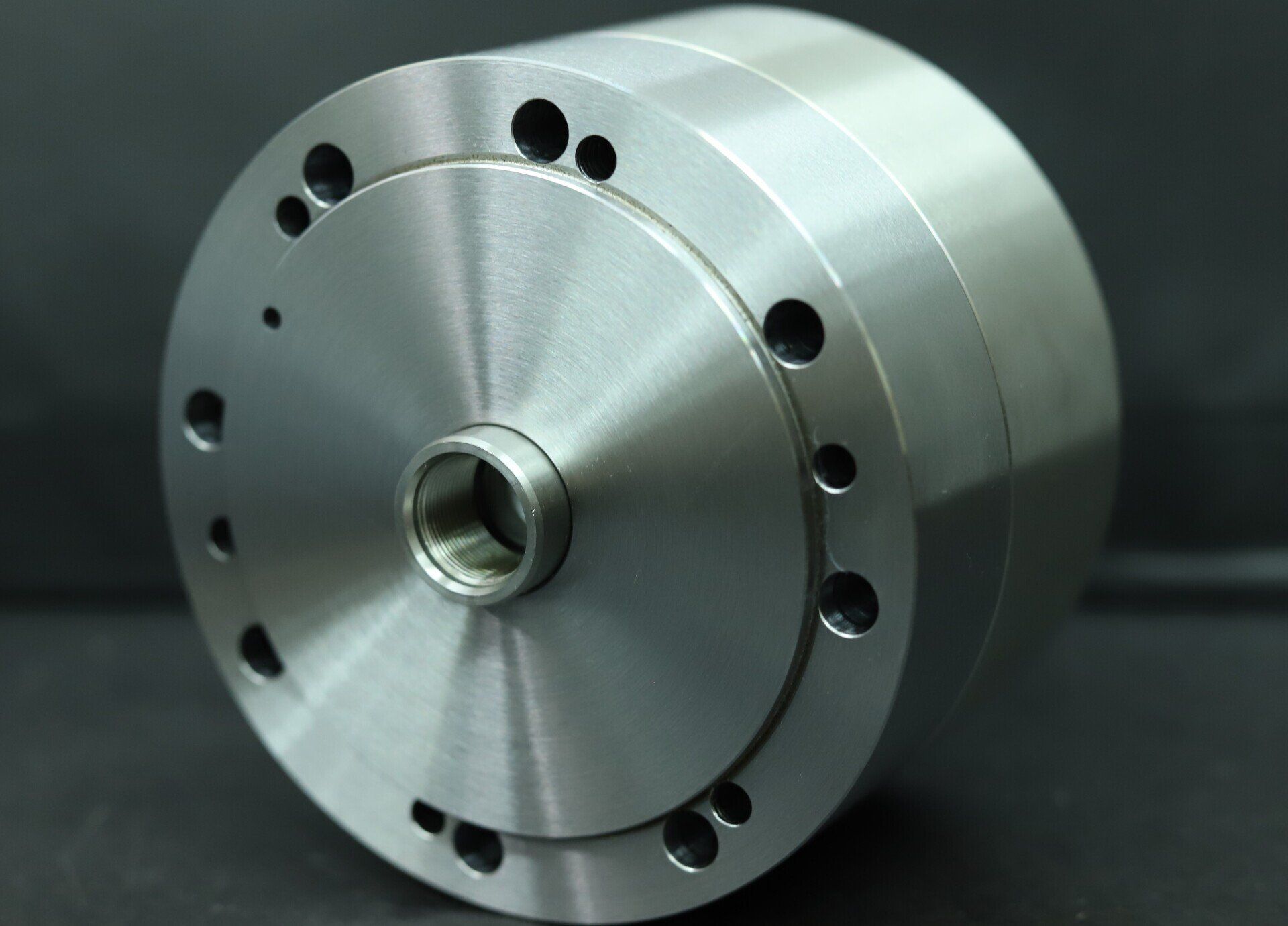 Precision air chuck grinding