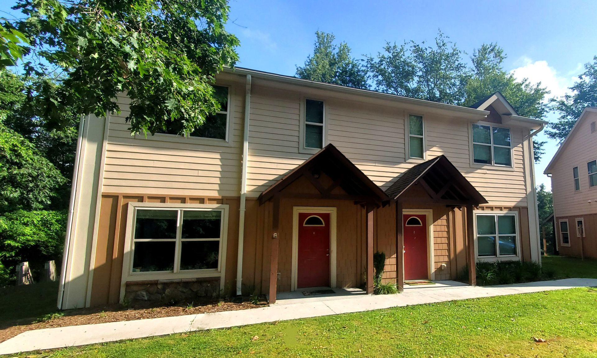 Robins ridge apartments