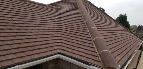Tiled roof installation in Reading