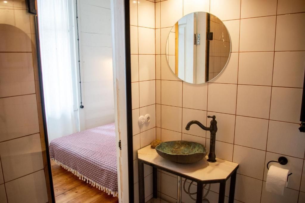 Shromantic Garden Private bathroom with a modern amenities