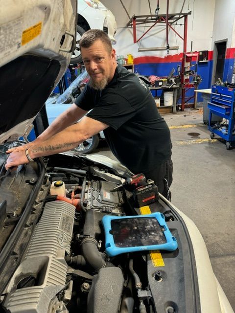 Hybrid Specialist Technician | Bill's Auto Clinic, Inc.