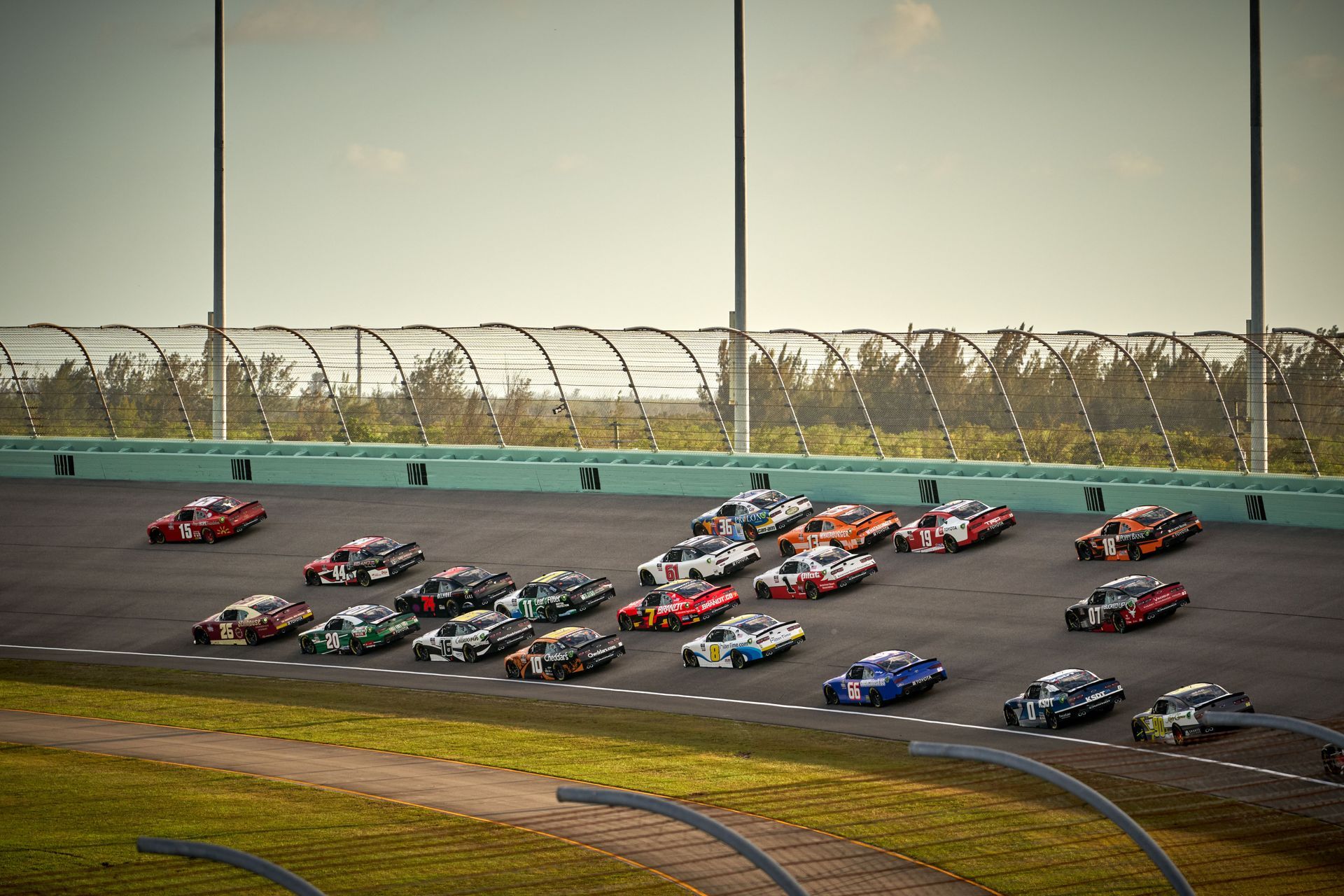 NASCAR Championship Race at Homestead-Miami Speedway: Car Service, November 8