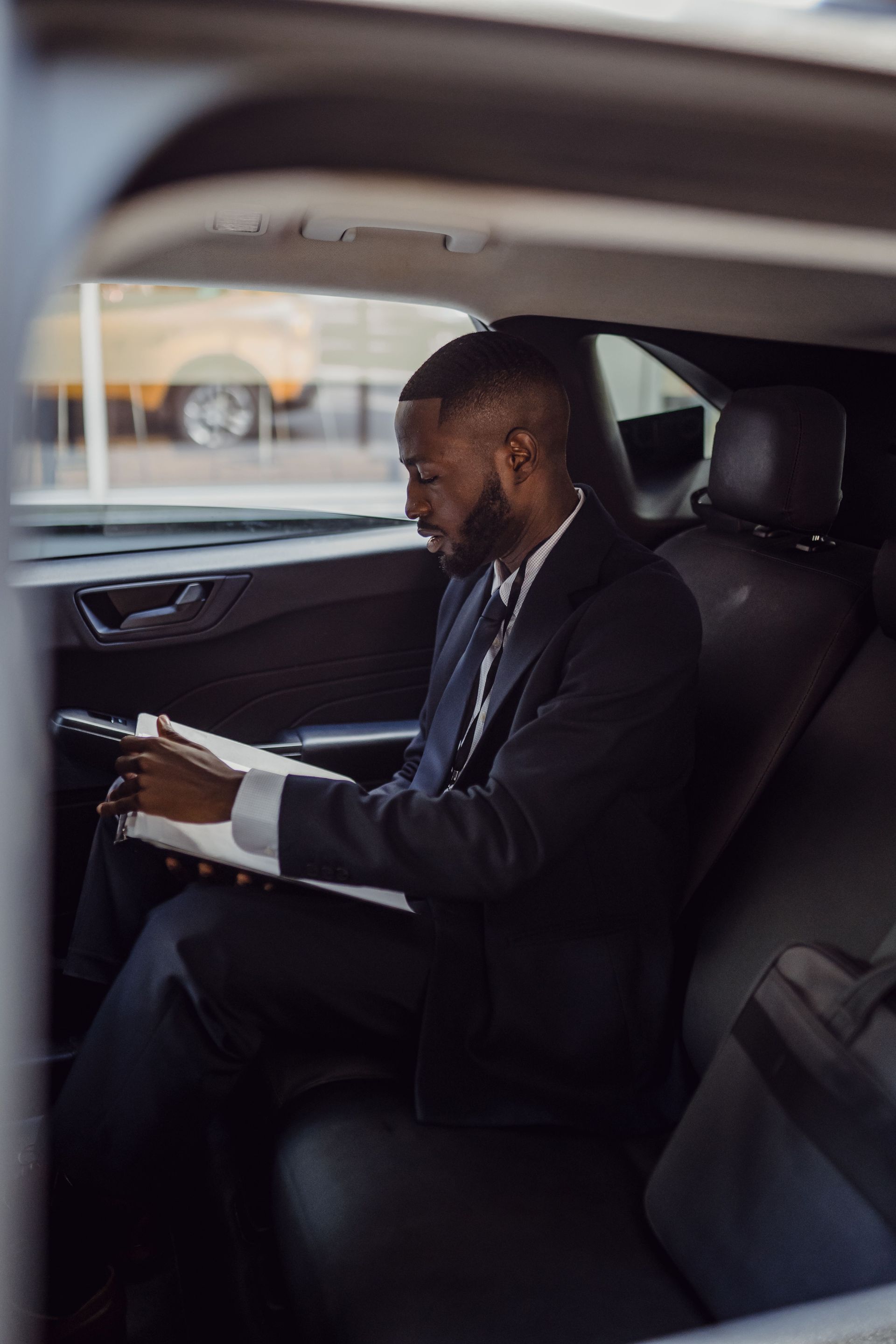 How to Check That a Miami Chauffeur Company Is Actually Licensed