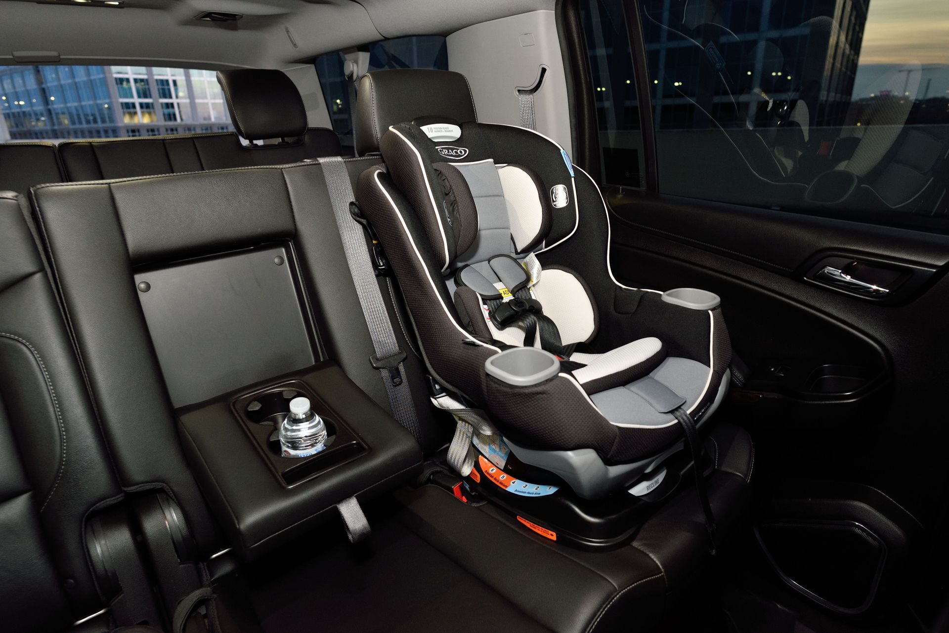 Car Seats and Florida Law: Booking a Miami Car Service With Children