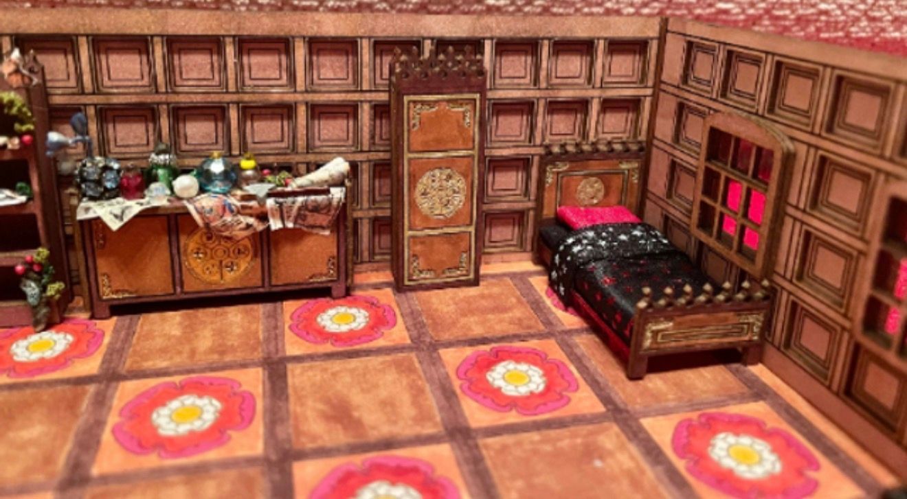 MERLIN'S  CUPBOARD 1/48 scale KIT