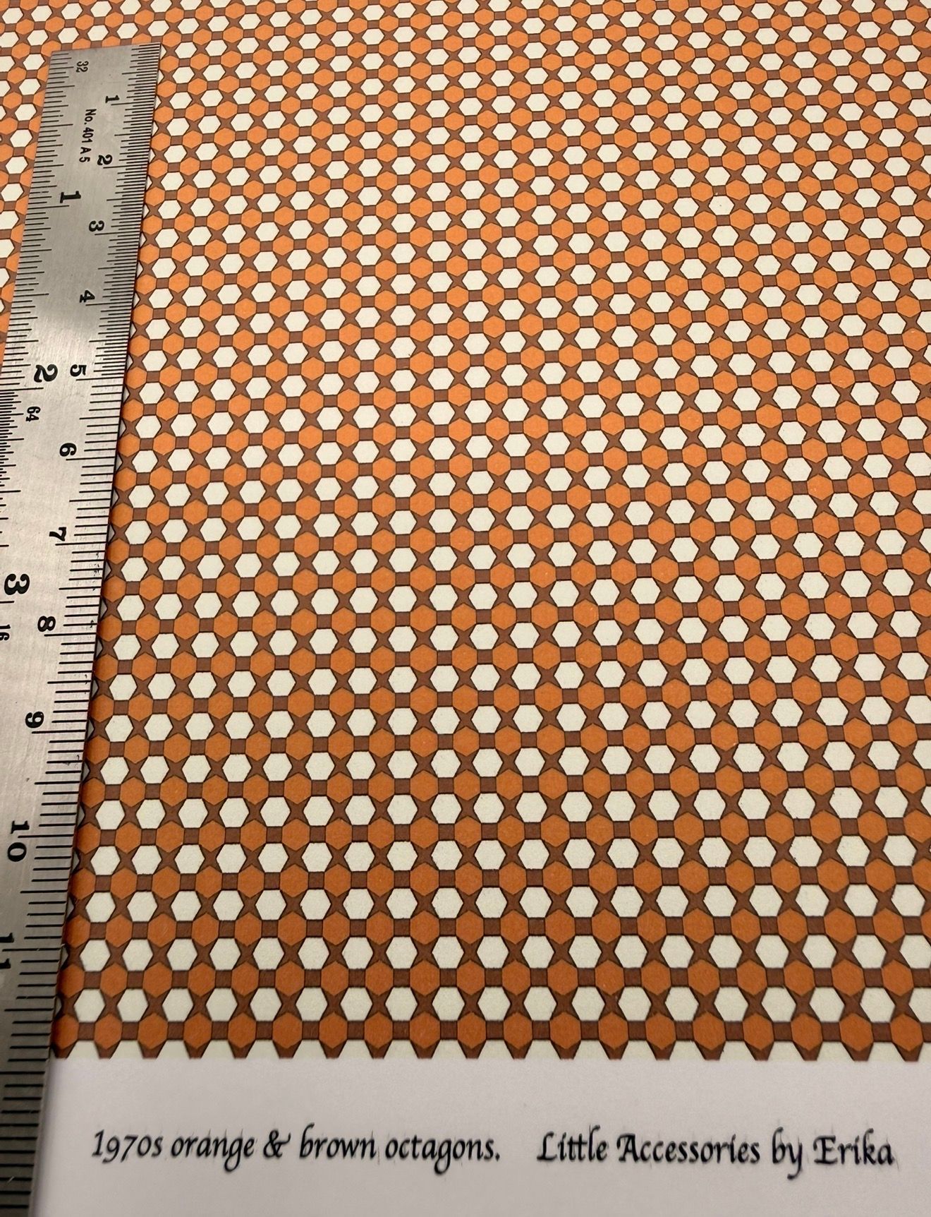Wallpaper / fabric 1970S BROWN & orange OCTAGONS 1/48 SCALE