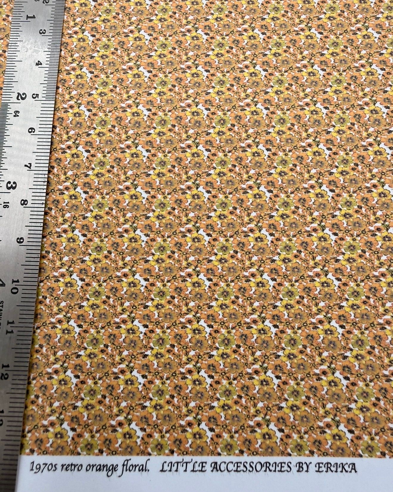 Wallpaper / fabric /carpet 1970S RETRO ORANGE FLORAL 1/48 SCALE