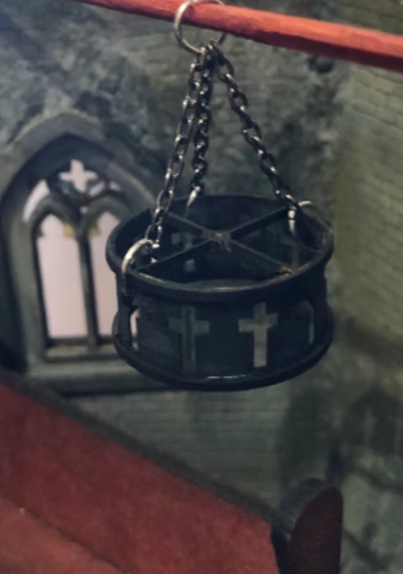GOTHIC CROSSES CHANDELIER 1/48 scale KIT