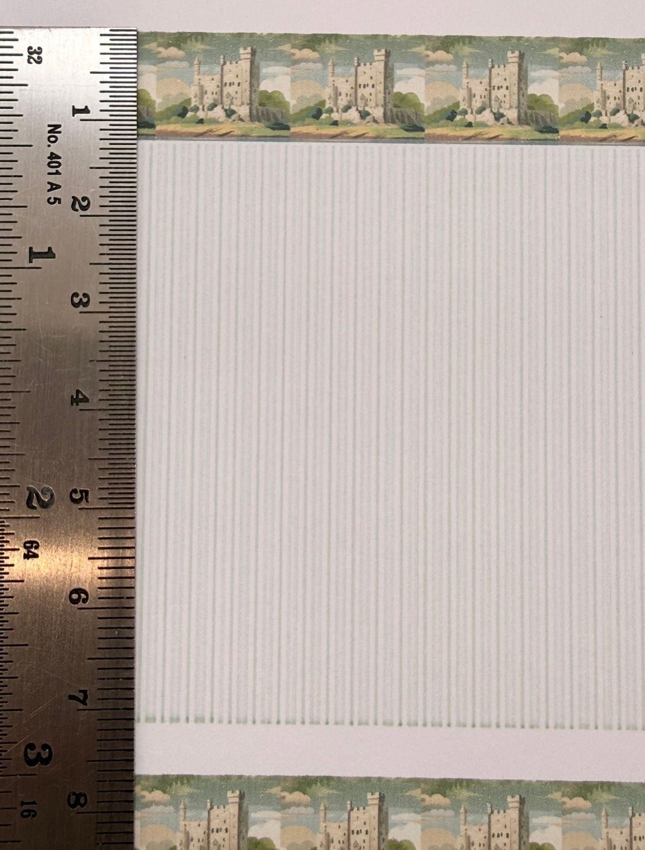 Wallpaper/fabric,carpet. Castles 1 border. 1/48 scale