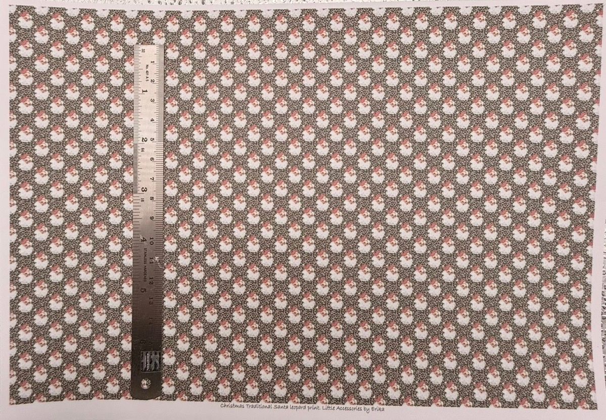 Wallpaper/fabric Christmas traditional sants leopard print. 1/48 scale