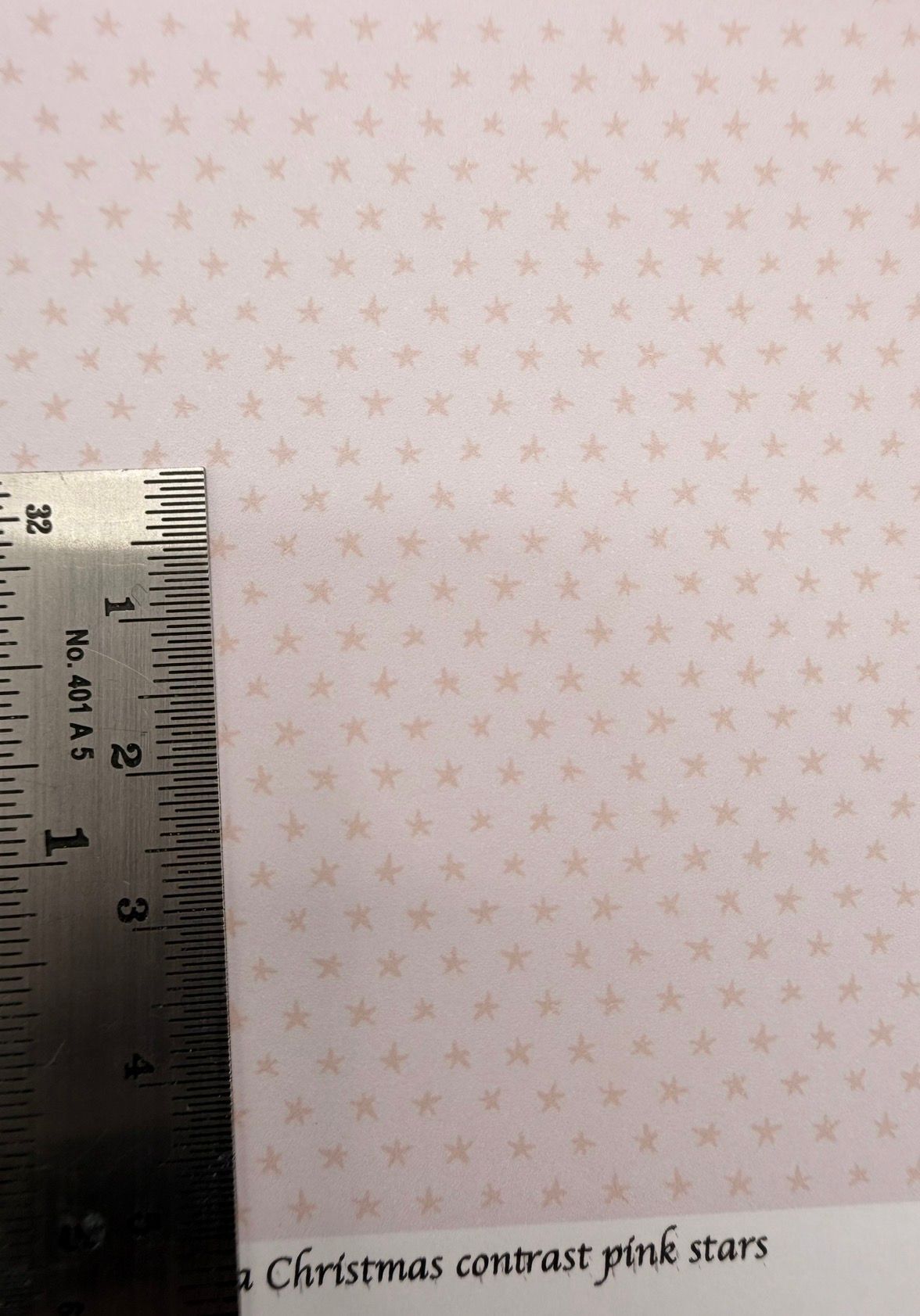 Wallpaper/fabric. Christmas contrast pink stars. 1/48 scale