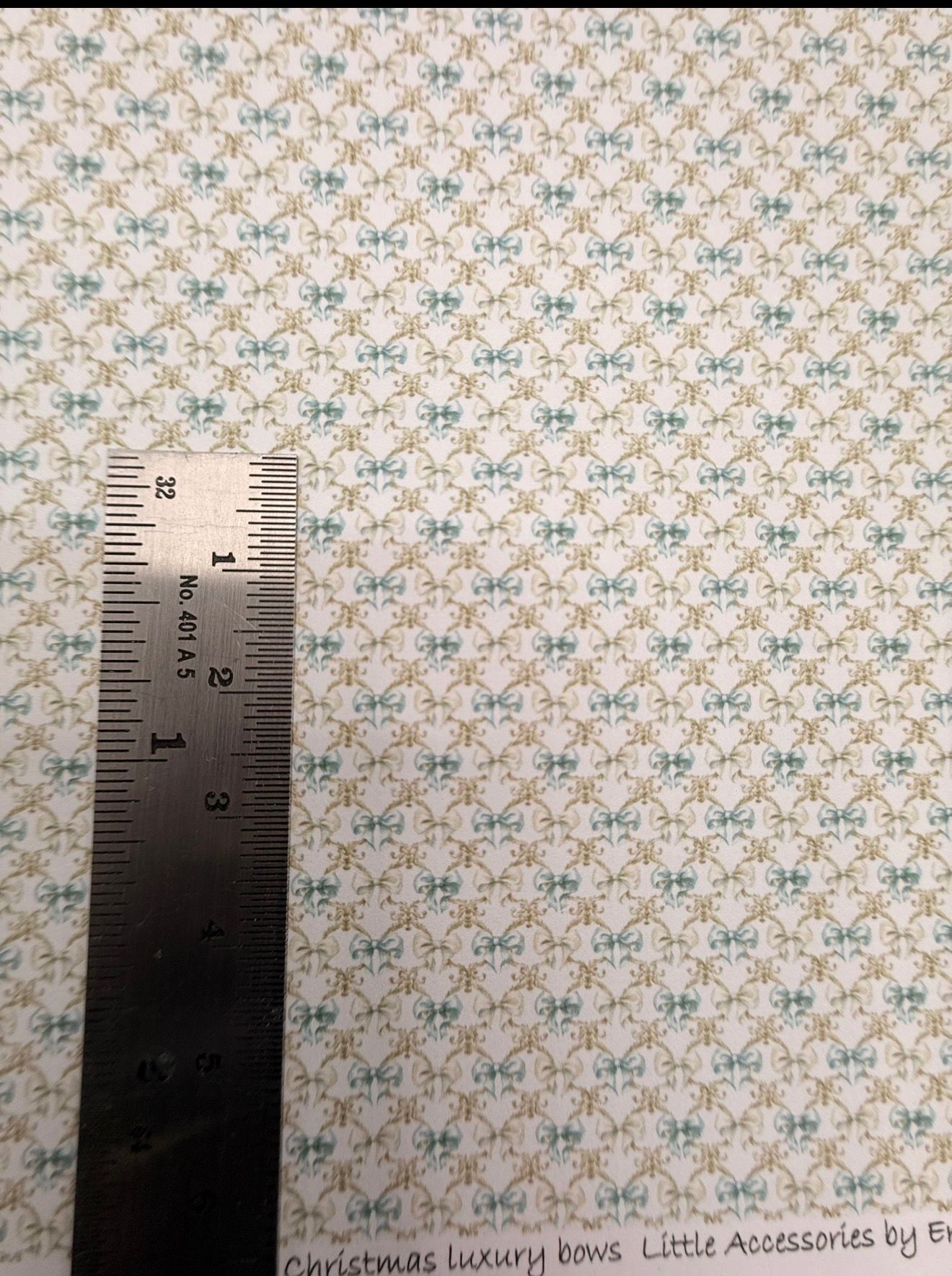 Wallpaper/fabric. Christmas luxury bows. 1/48 scale