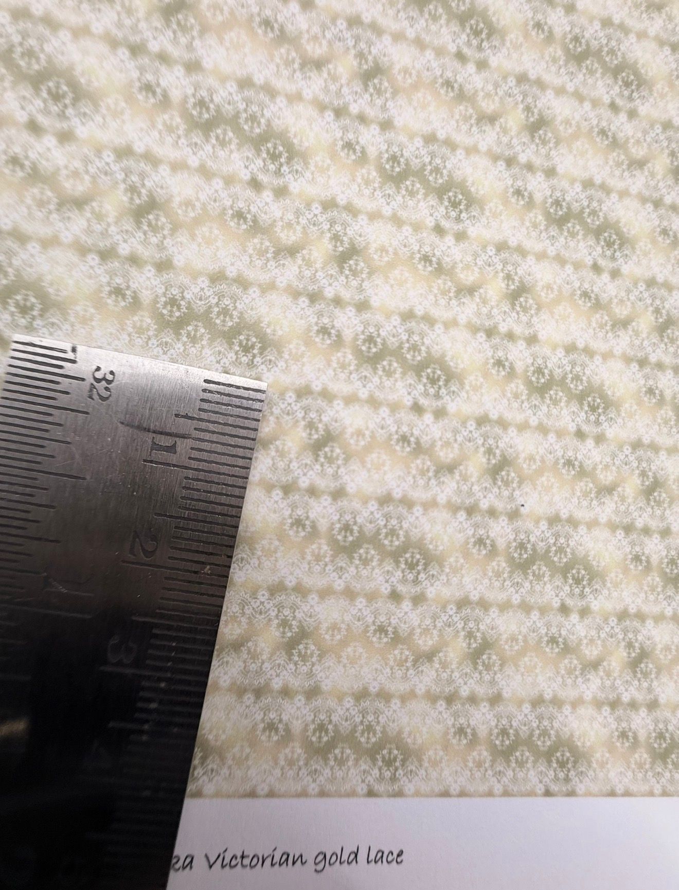 Wallpaper/fabric/carpet. Victorian gold lace. 1/48 scale