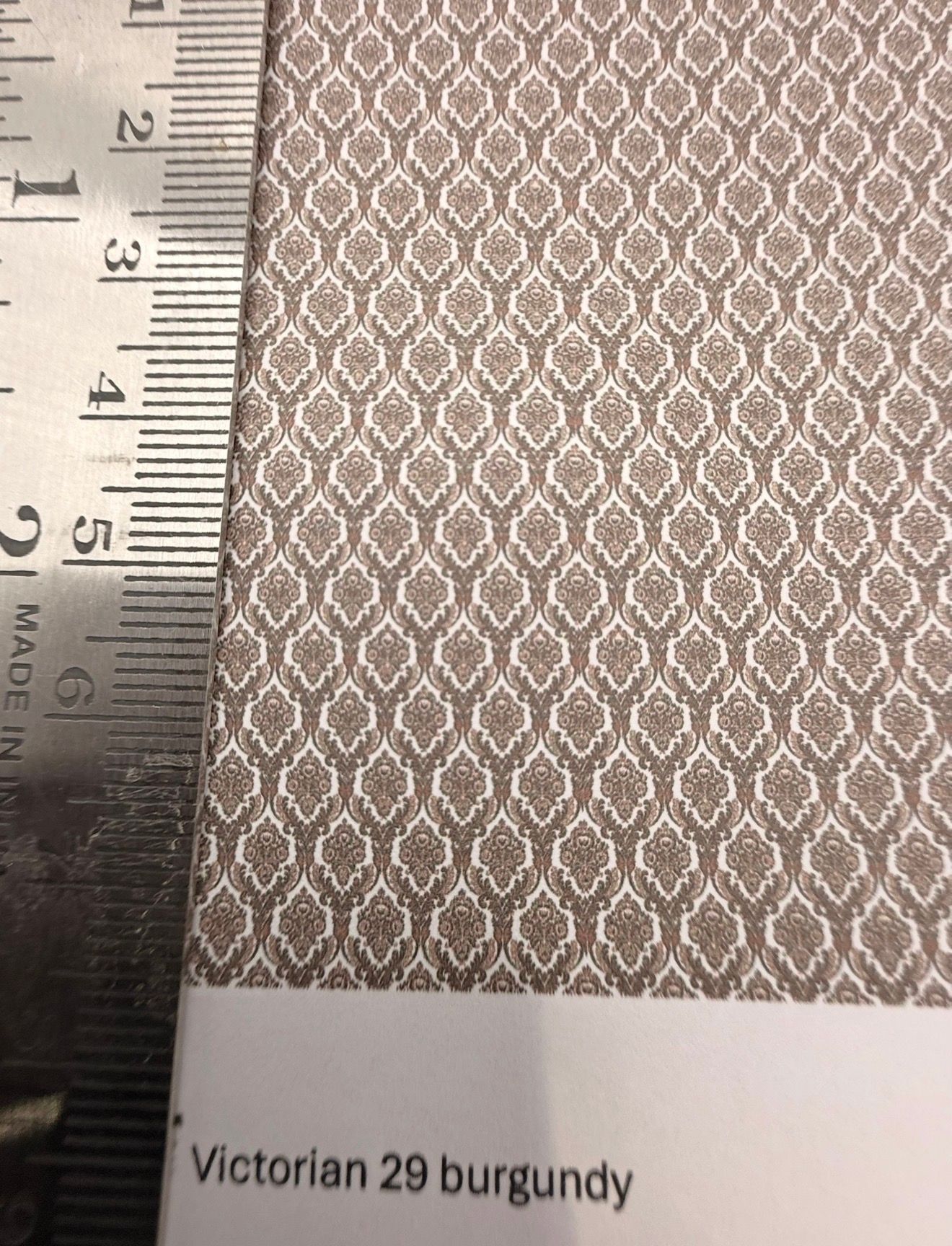 Wallpaper/fabric/carpet. Victorian 29 burgundy. 1/48 scale
