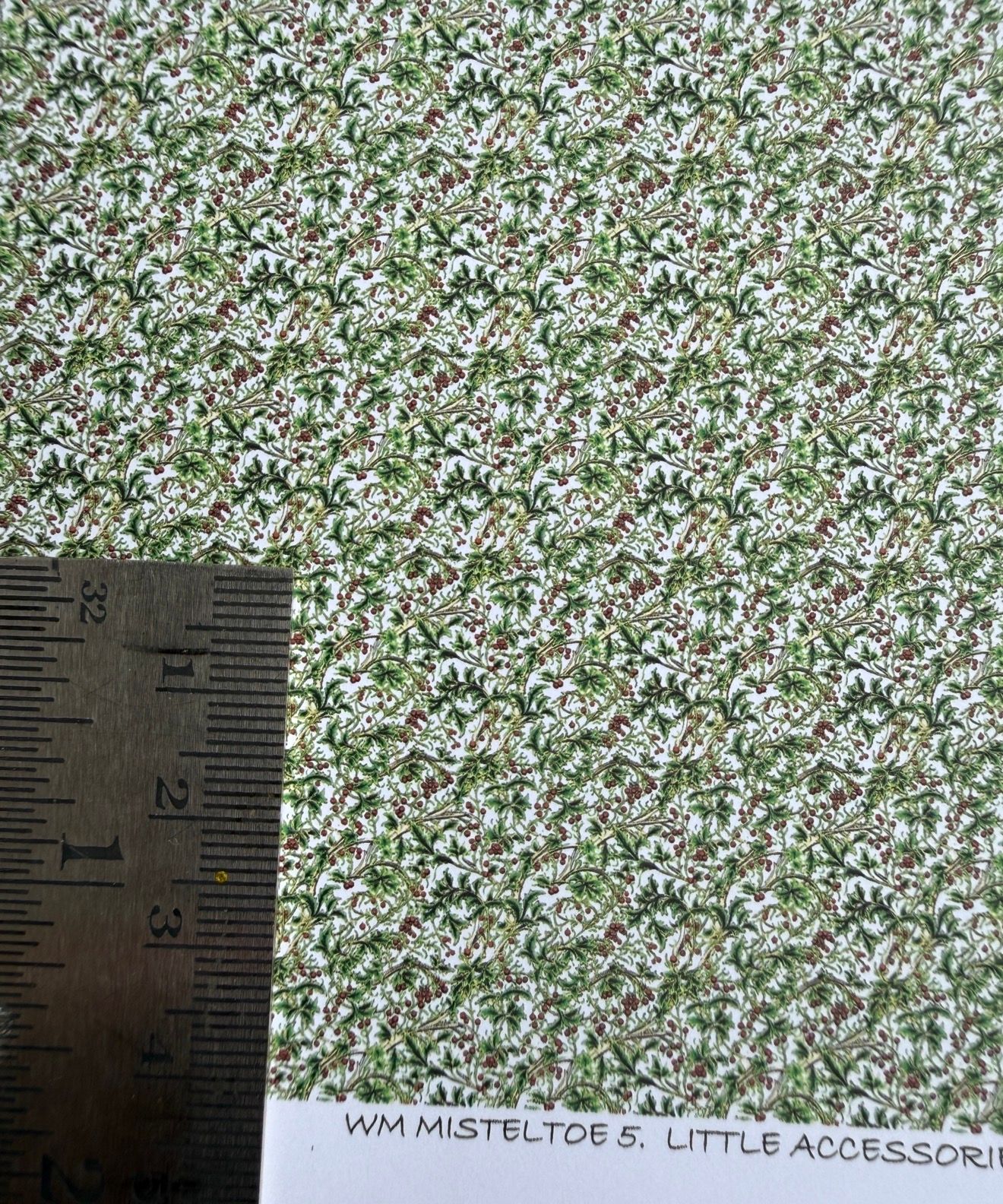 Wallpaper/fabric/carpet. Mistletoe 5 - 1/48 scale