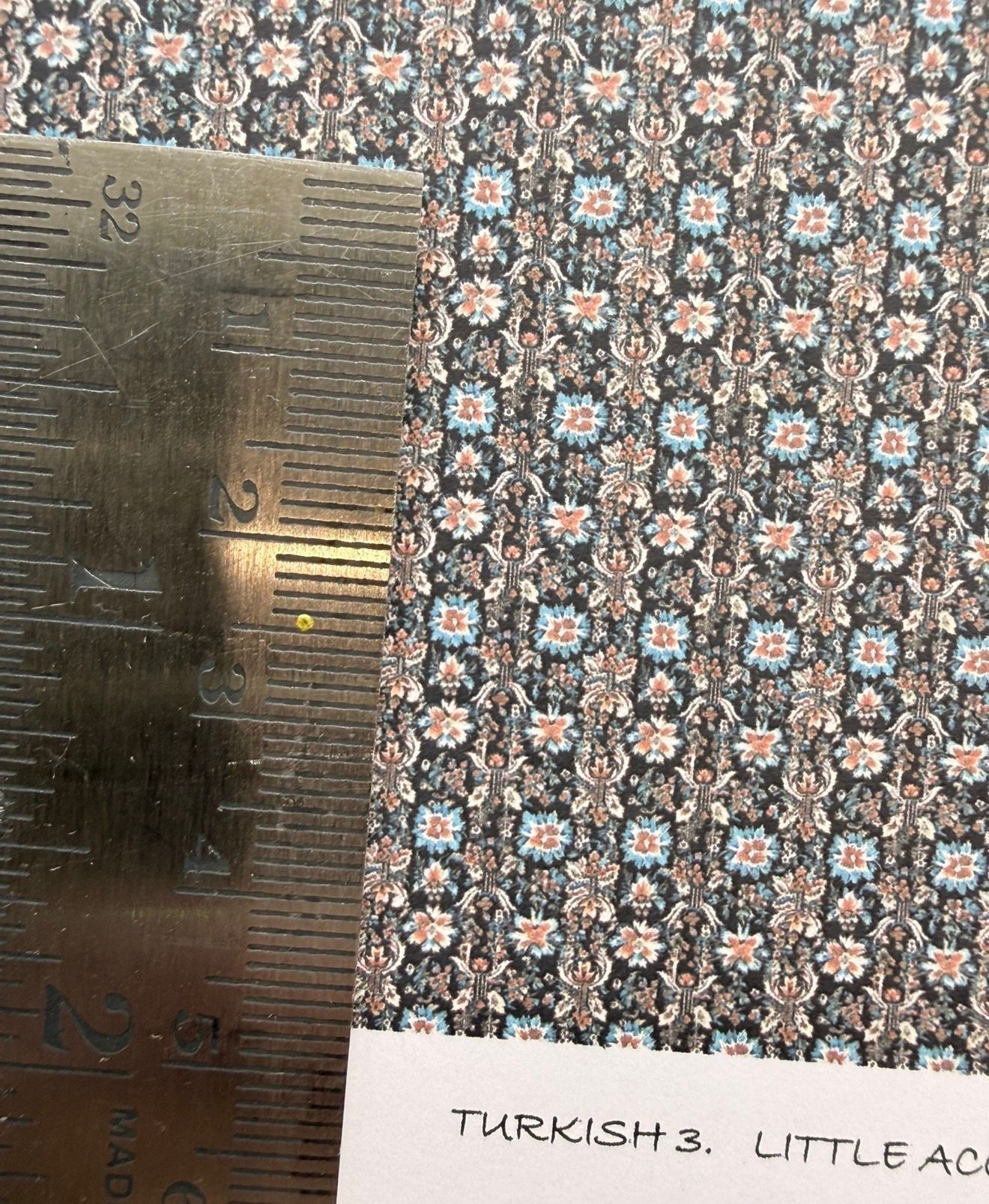 Wallpaper/fabric/carpet. Turkish 3 - 1/48 scale