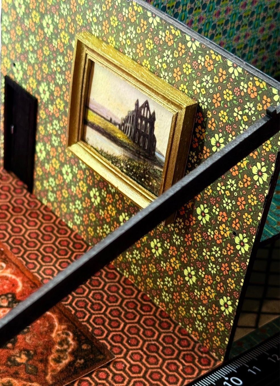 Wallpaper / fabric /carpet 1970S RETRO ORANGE FLORAL 1/48 SCALE