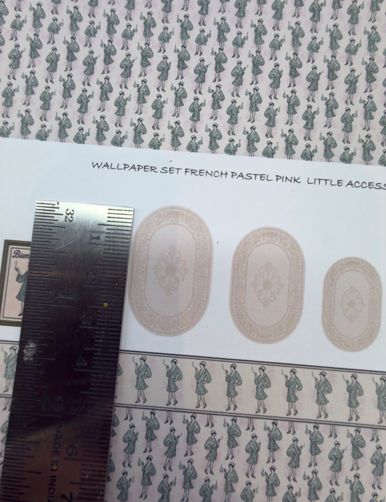 Wallpaper/fabric/carpet. SET French pastel pink.1/48 scale