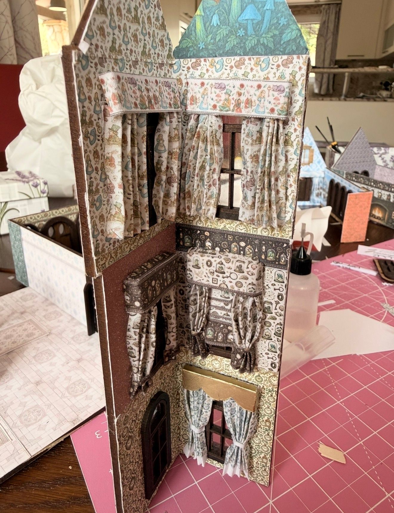 SET Wallpaper/Fabric/Carpet. Alice  1/48 scale