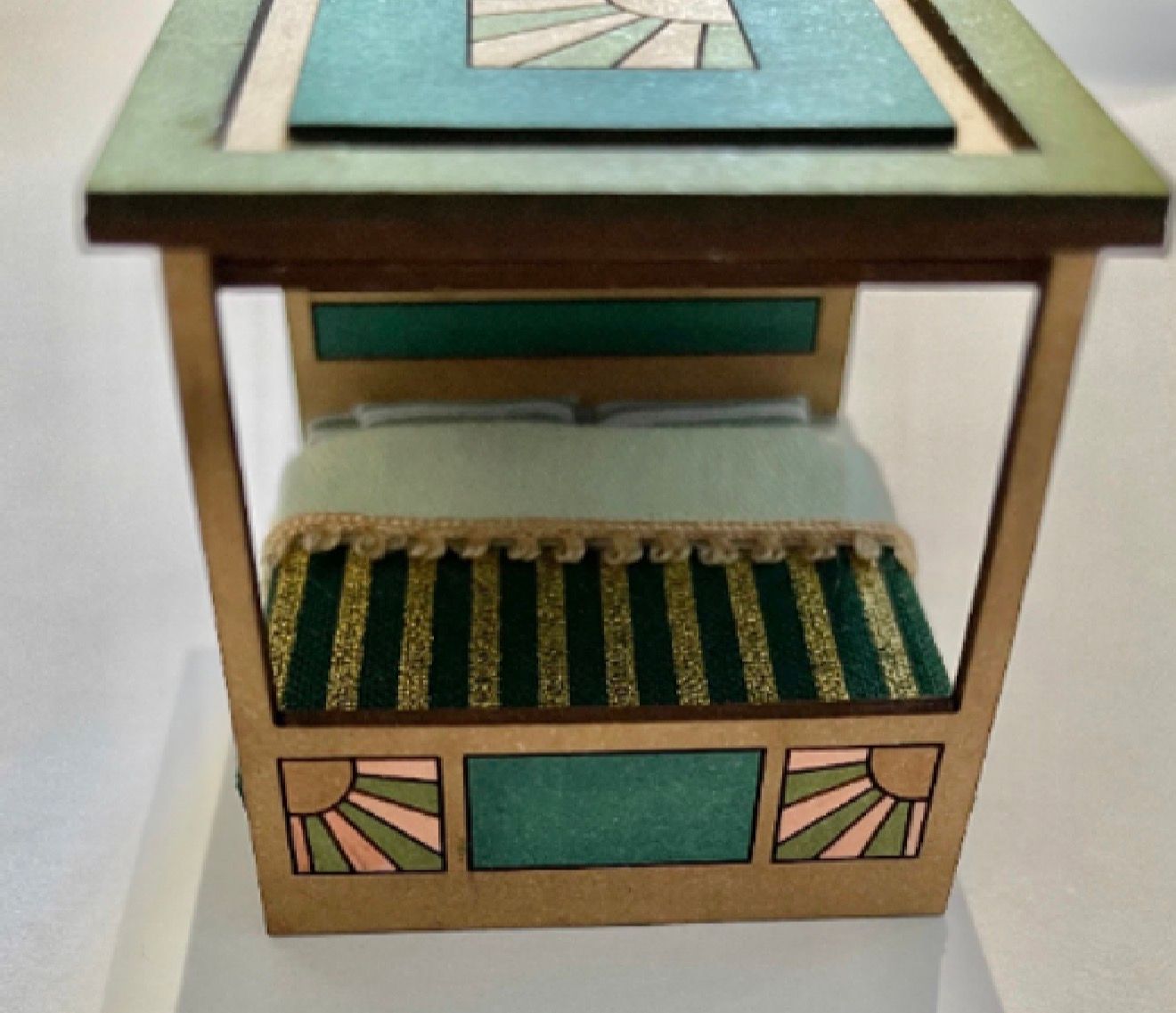 ART DECO  4 poster bed 1/48 scale