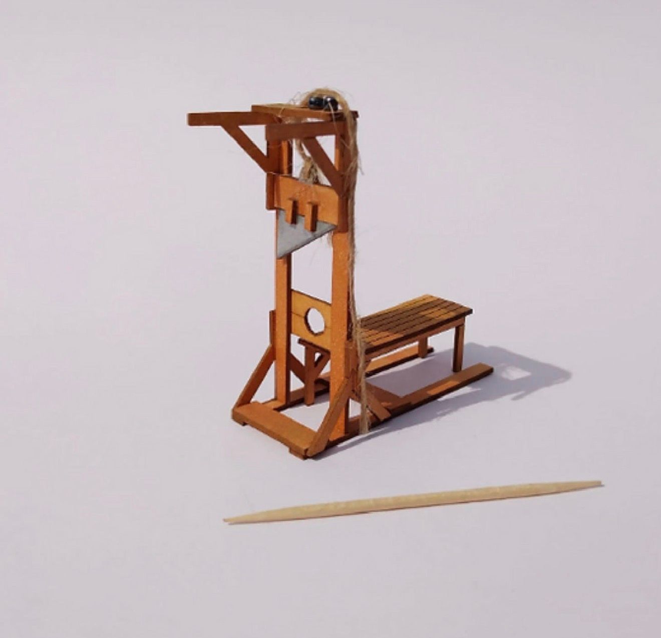 GUILLOTINE 1/48th scale