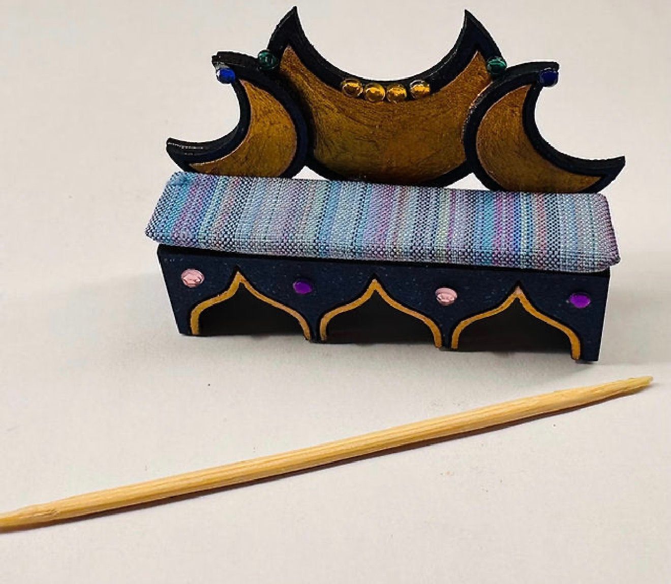 MOROCCAN MOON COUCH 1/48 scale KIT