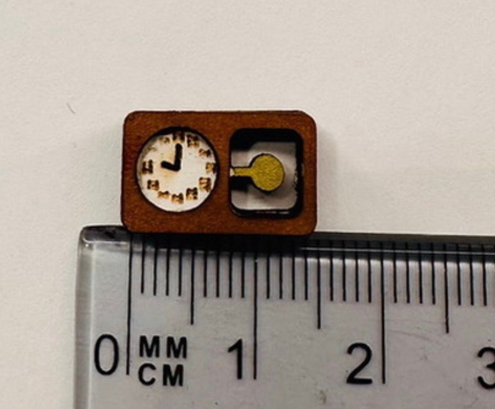 FINNISH MUMMO'S CLOCK 1/48 scale KIT