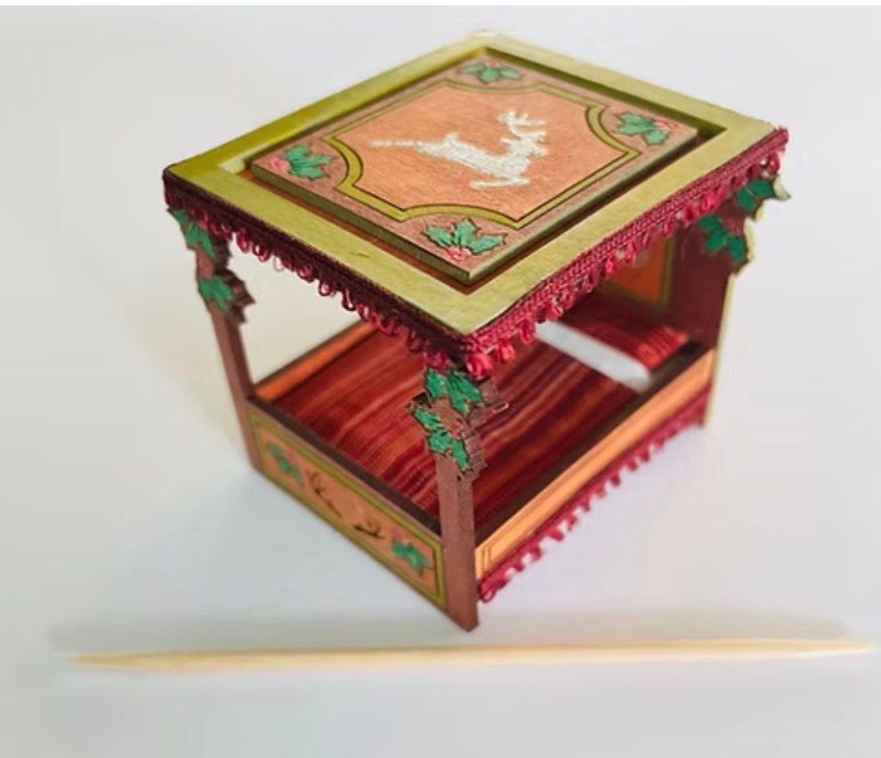 CHRISTMAS HOLLY 4 POSTER BED 1/48 scale KIT