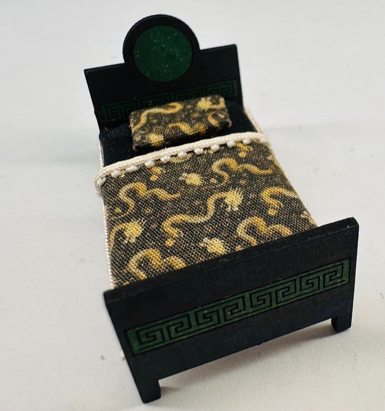 CHINESE SINGLE BED 1/48 scale KIT