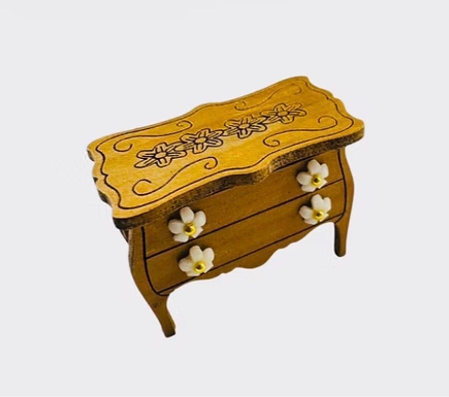PRINCESS CHEST OF DRAWERS 1/48 scale KIT