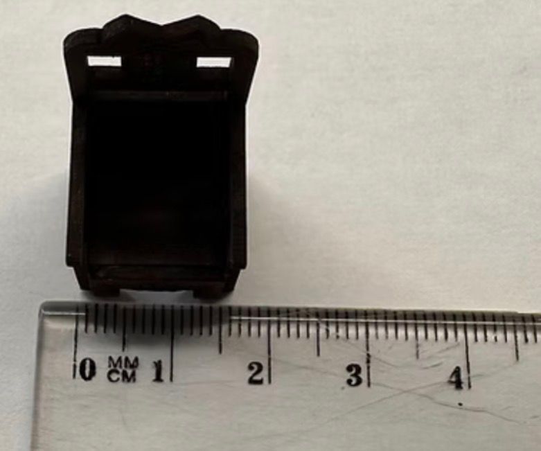 2 HOLLY ARMCHAIRS  1/48 scale KIT