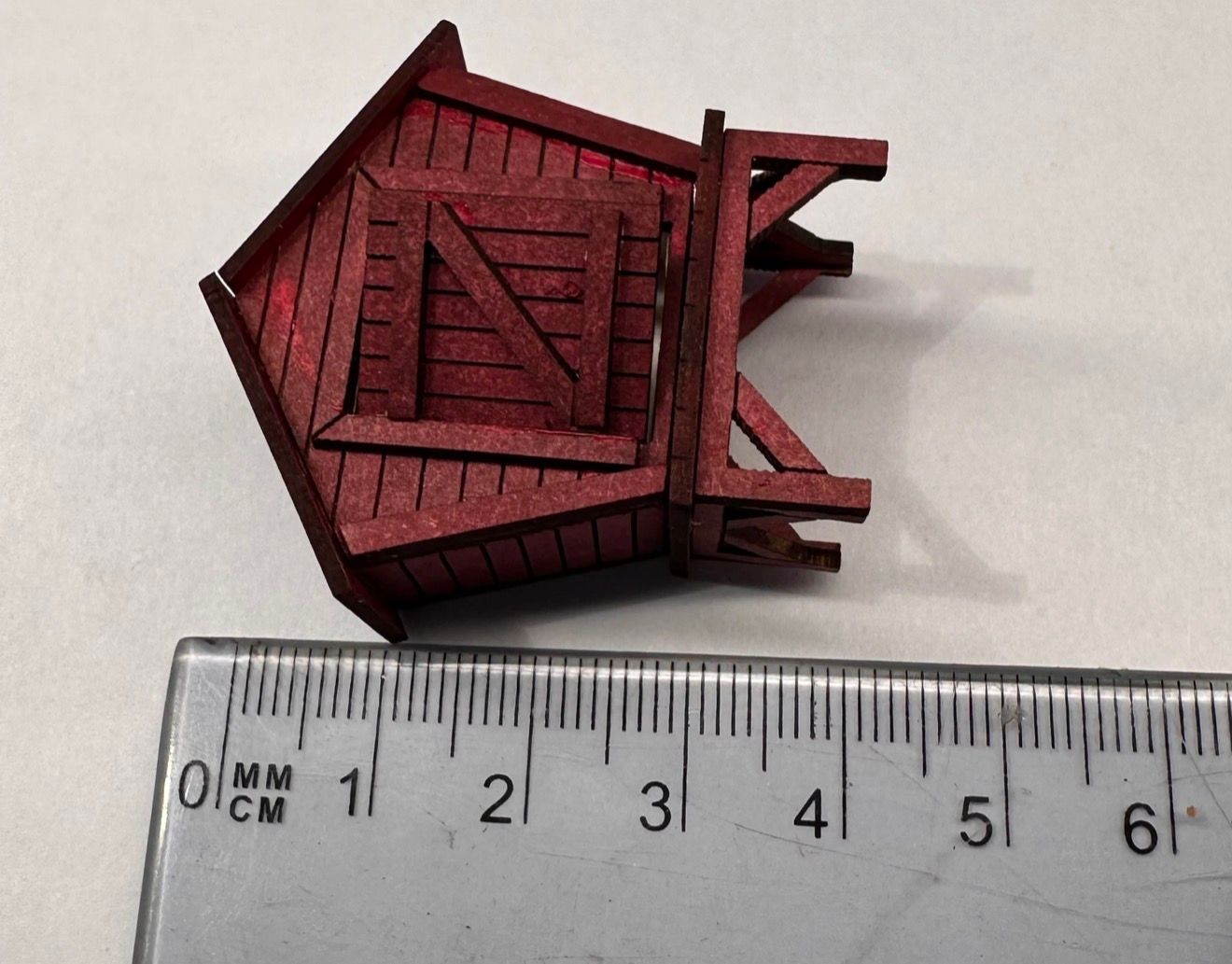 FINNISH MILK CHURN HUT. 1/48 KIT