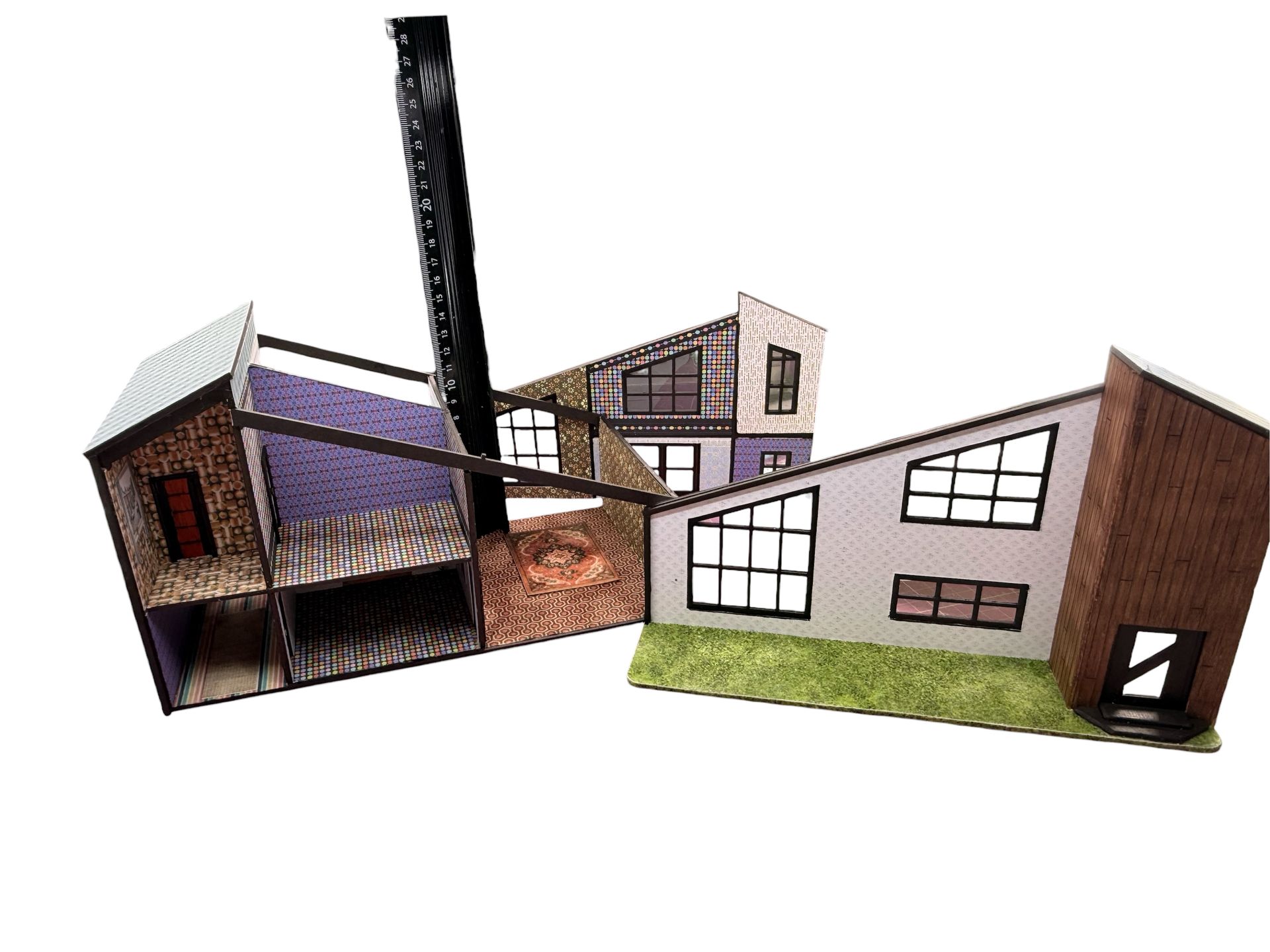 1/48 scale READY BUILT Modern 1970s style house. 